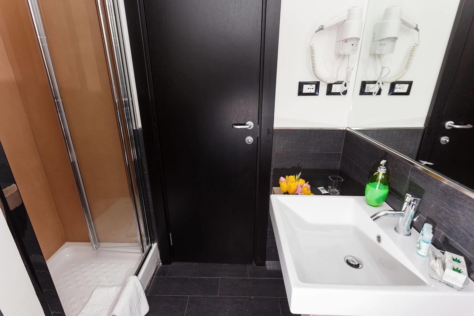 Domus Best Guest House Rome Exterior photo