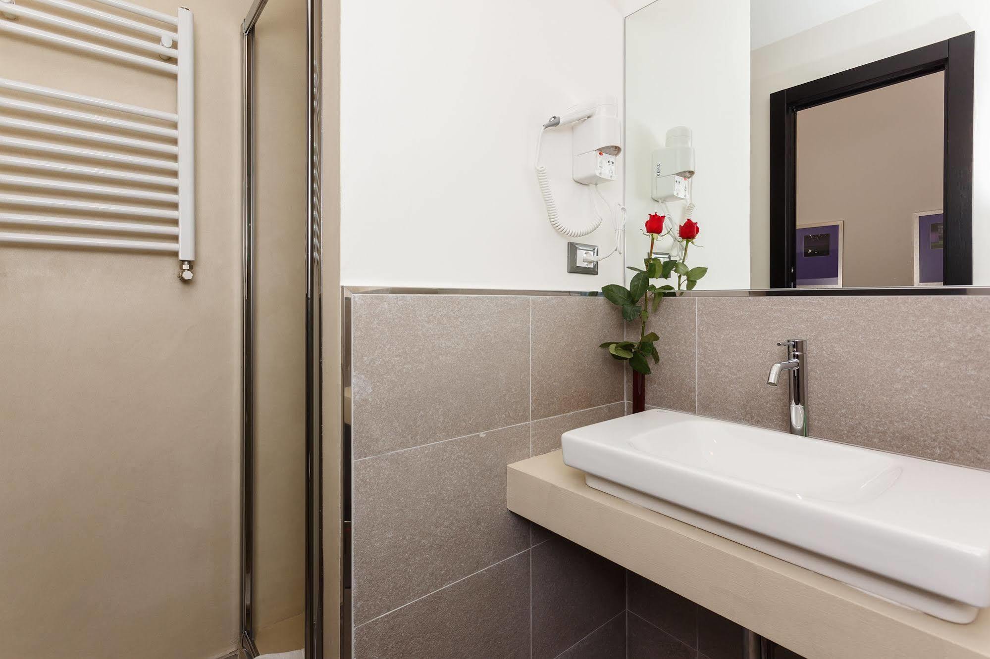 Domus Best Guest House Rome Exterior photo