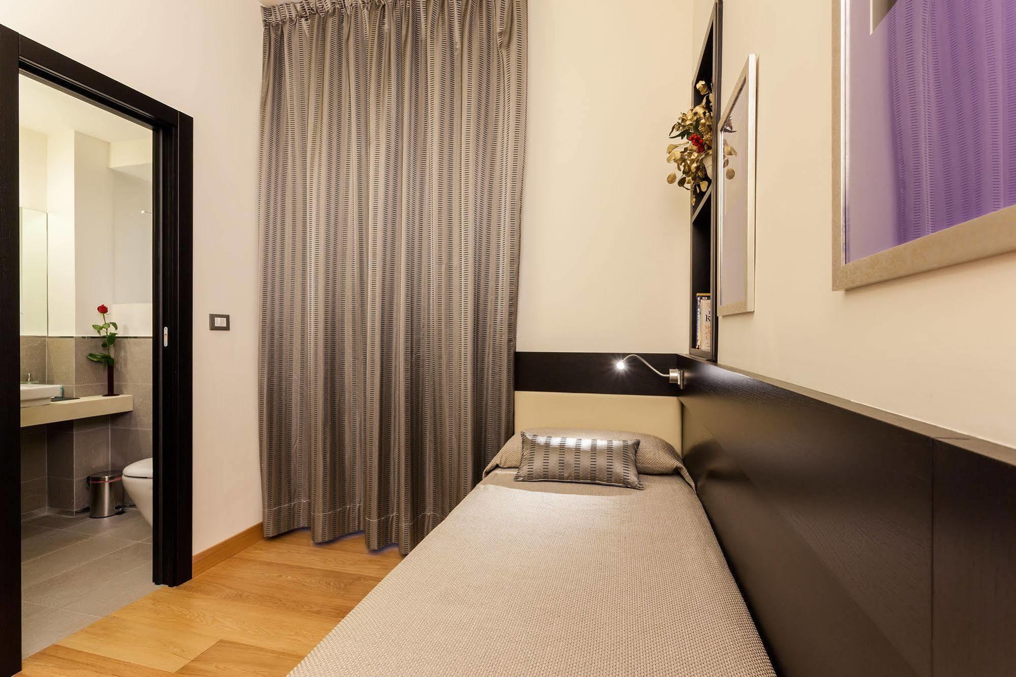 Domus Best Guest House Rome Exterior photo